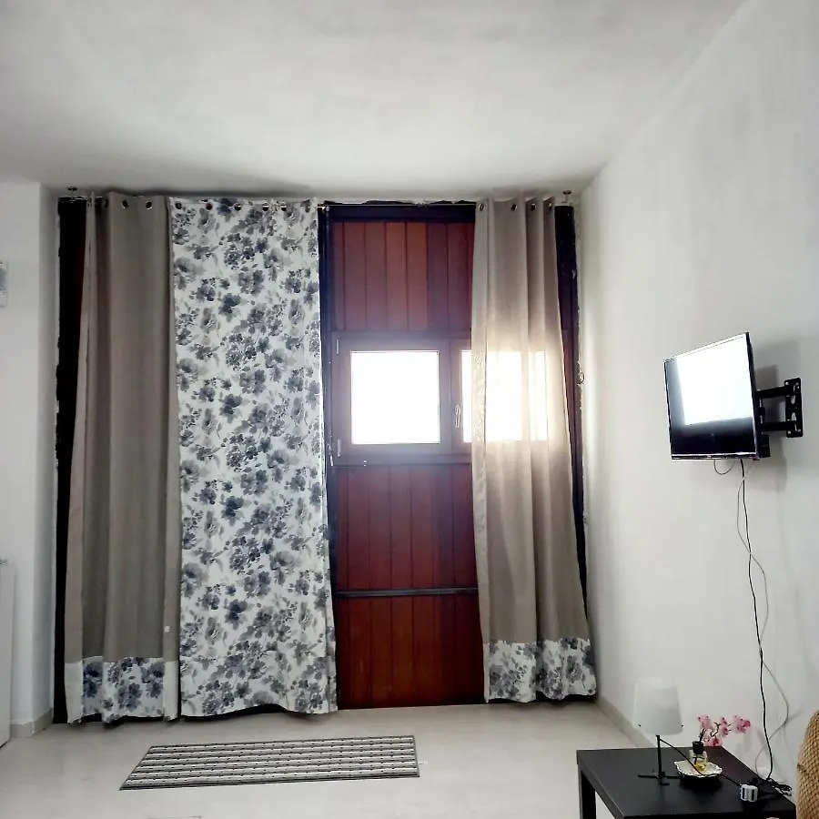 Appartamento La Laguna Santa Giusta Apartment